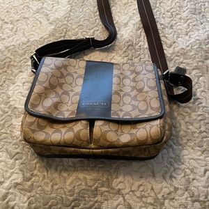 Coach shoulder purse